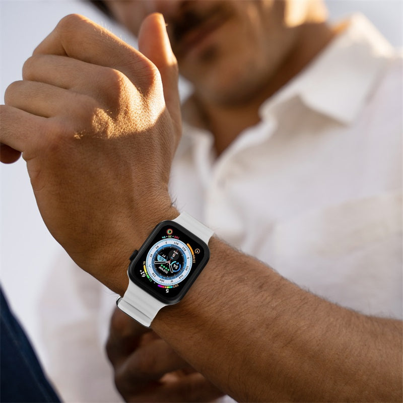 echelon ComfyFit Silicone Strap for Apple Watch Series 9 45mm/Watch Series 10 46mm / Watch SE (2022) 44mm - White, Apple Watch Accessories